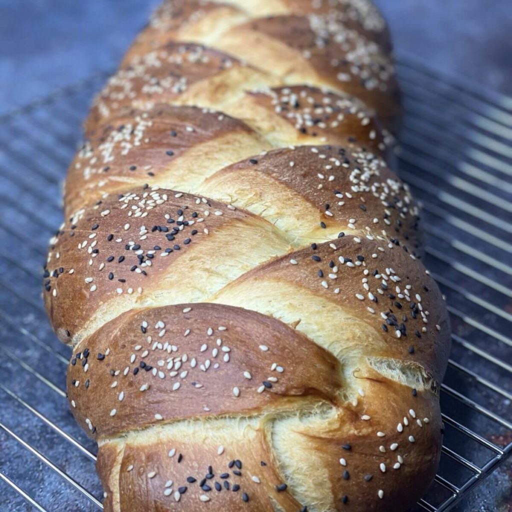 Thread Bread 3-Ingredient No-Knead Bread (Easiest Recipe with Yeast) - JoinYourLife4U