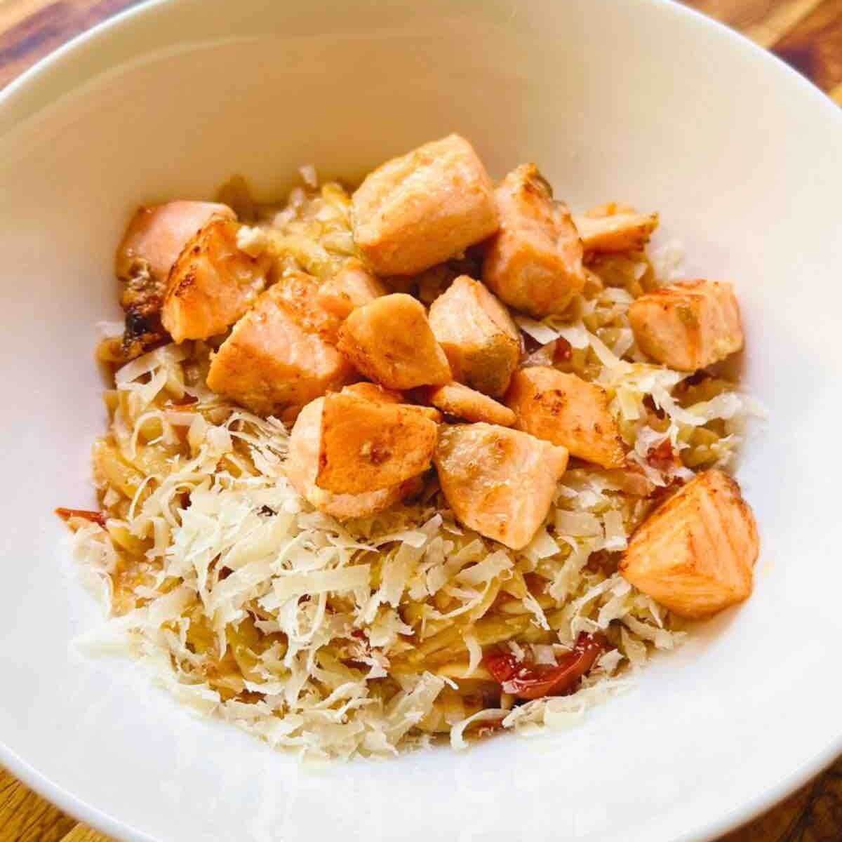Creamy Tomato Orzo with Grilled Salmon 