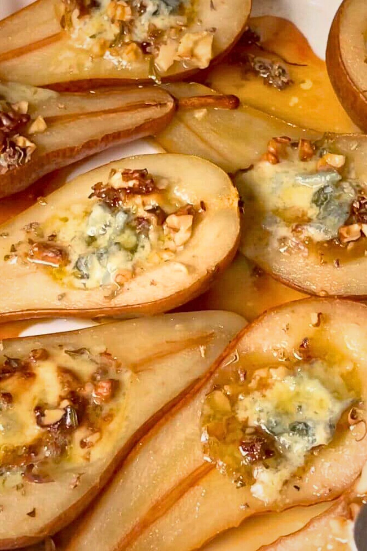 Baked Pears with Gorgonzola and Honey