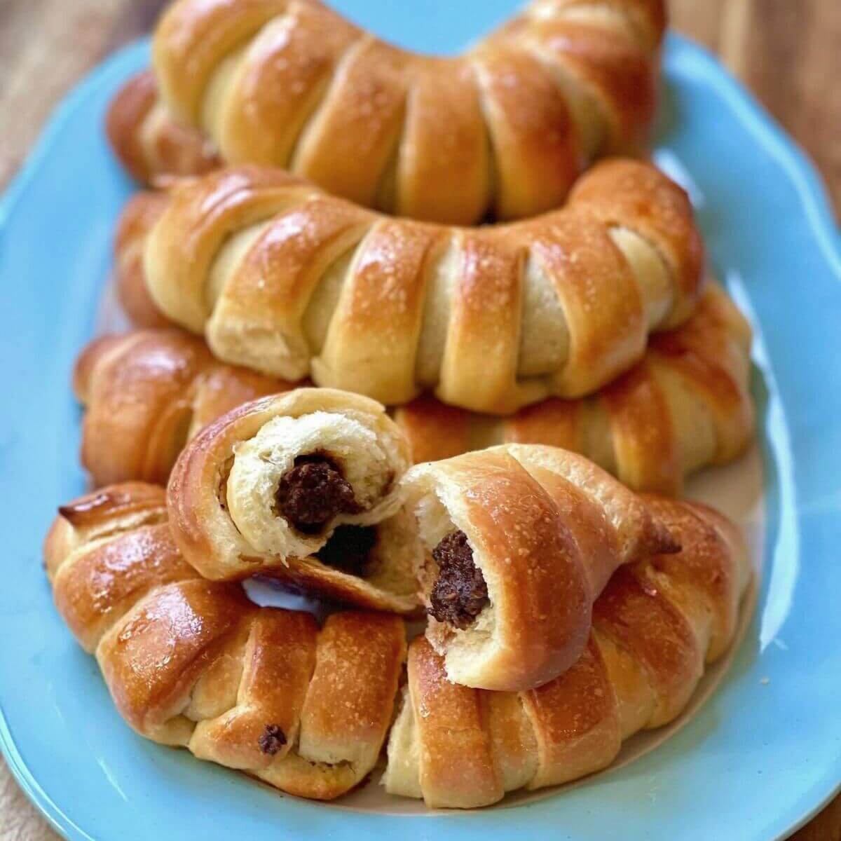 Easy Jam Filled Buns Recipe (Soft, Sweet Rolls)