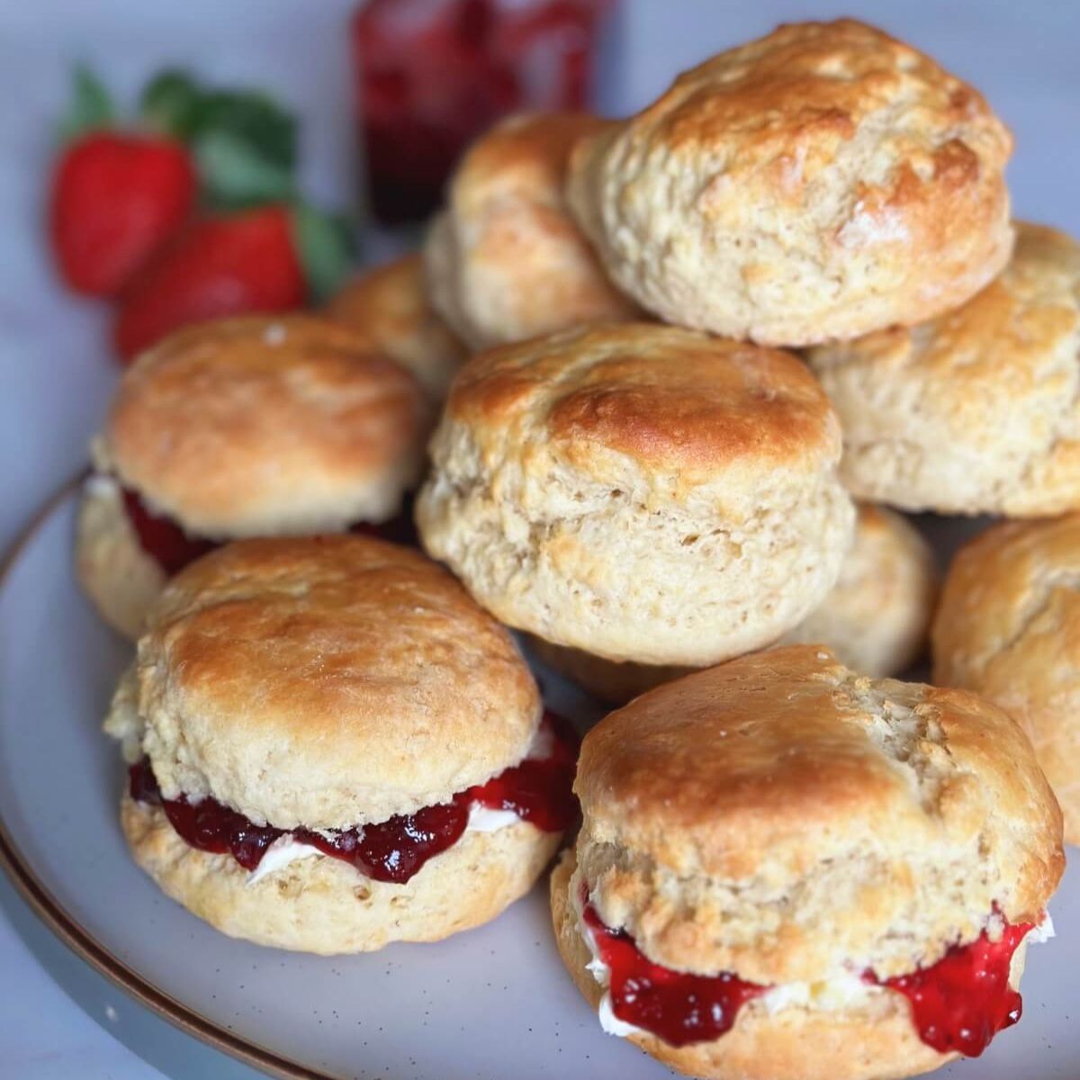 Quick and Easy Scones Recipe | Ready in 20 minutes