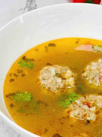 How to make Romanian Meatball Soup (Ciorba de perisoare)