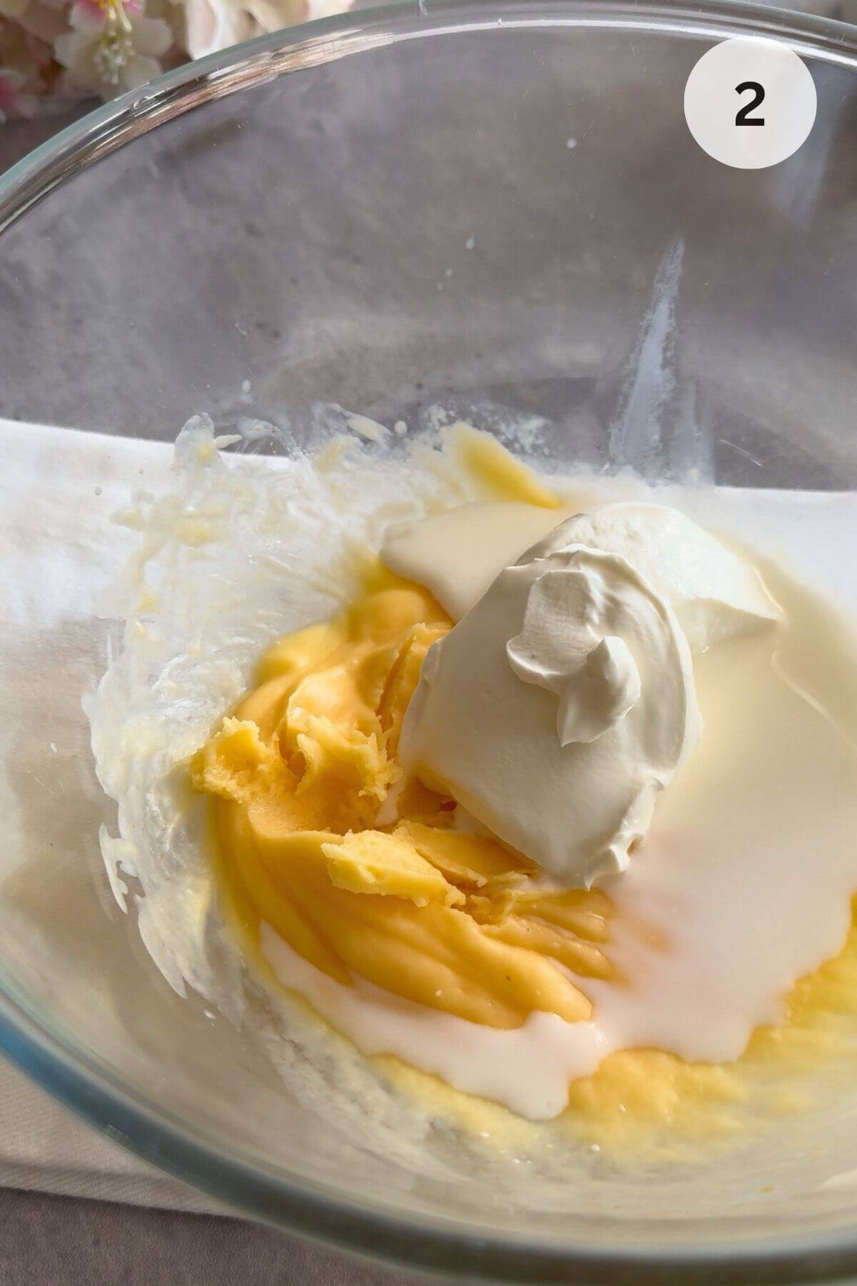 Add yogurt and dissolved stevia, then stir everything together gently.